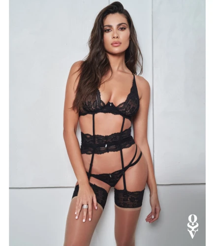 Nutris stringi damskie koronkowe czarne eleganckie